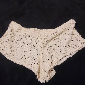 Seventeen brand Cover up shorts large